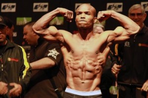 ティモシー・ブラッドリー試合して