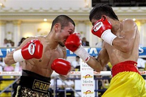 名城信男VSスリヤン・ソー・ルンビサイ