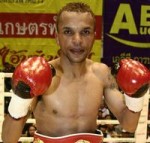 アムナット・ルエンロエンVS井岡一翔他