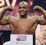 両者あわせて50勝42KO無敗/オスカー・リバスVSファビオ・マルドナド