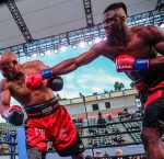 一撃億万長者の道/エフェ・アジャグバVSアリ・エレン・デミレゼン