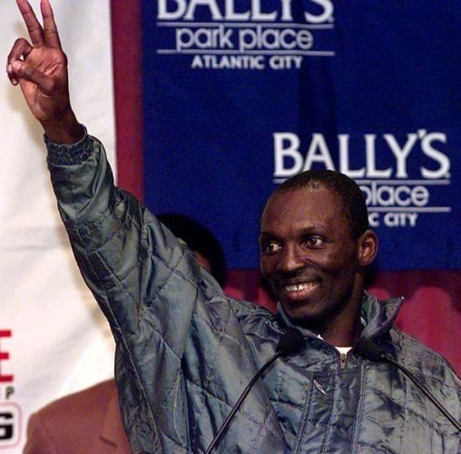 黒革のミステリー/（ガーナの超特急）ナナ・コナドゥ