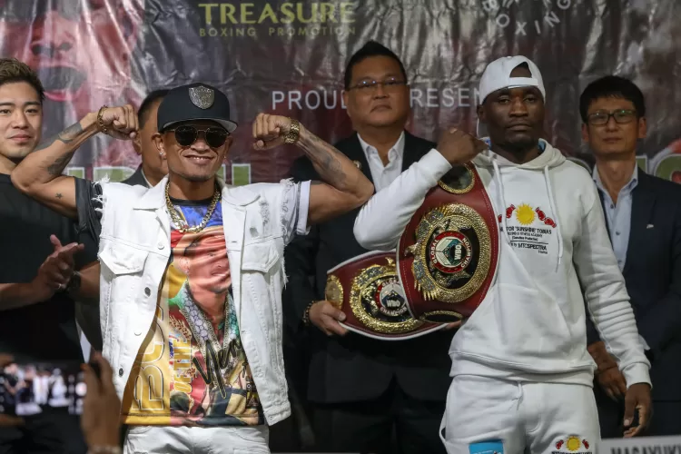 ジョン・リエル・カシメロVSフィリップス・ンギーチュンバ