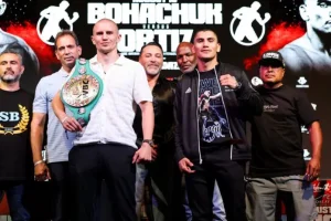 バチバチ/セルヒイ・ボハチュクVSバージル・オルティスJr